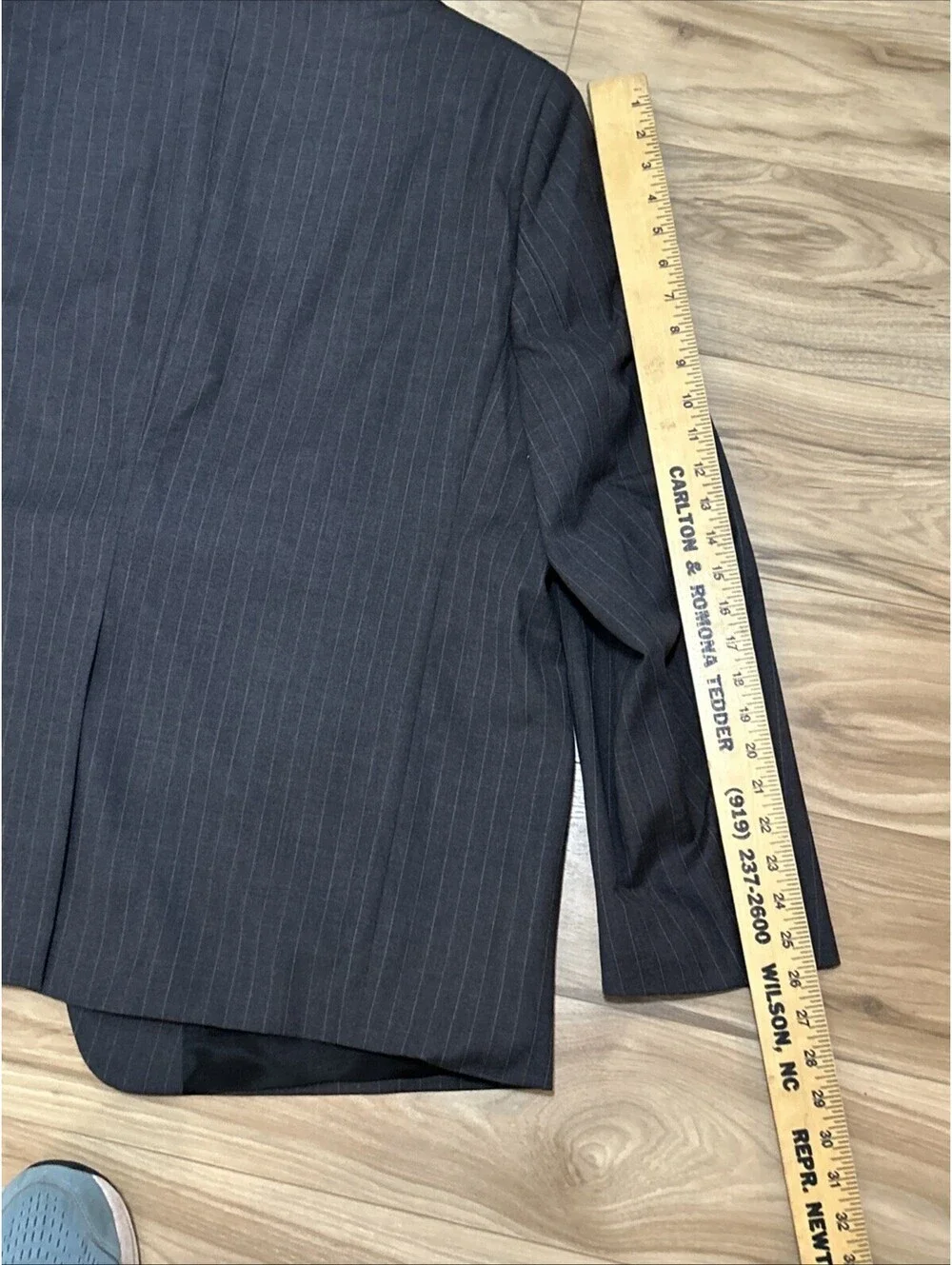 Joseph & Feiss 50 Regular 100%Wool Dark Gray Pin Stripe Blazer Jacket Business